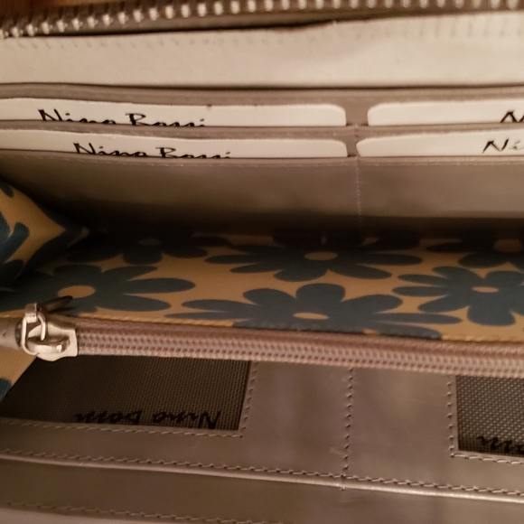 💥Sales Nino Bossi wallet - Picture 2 of 5